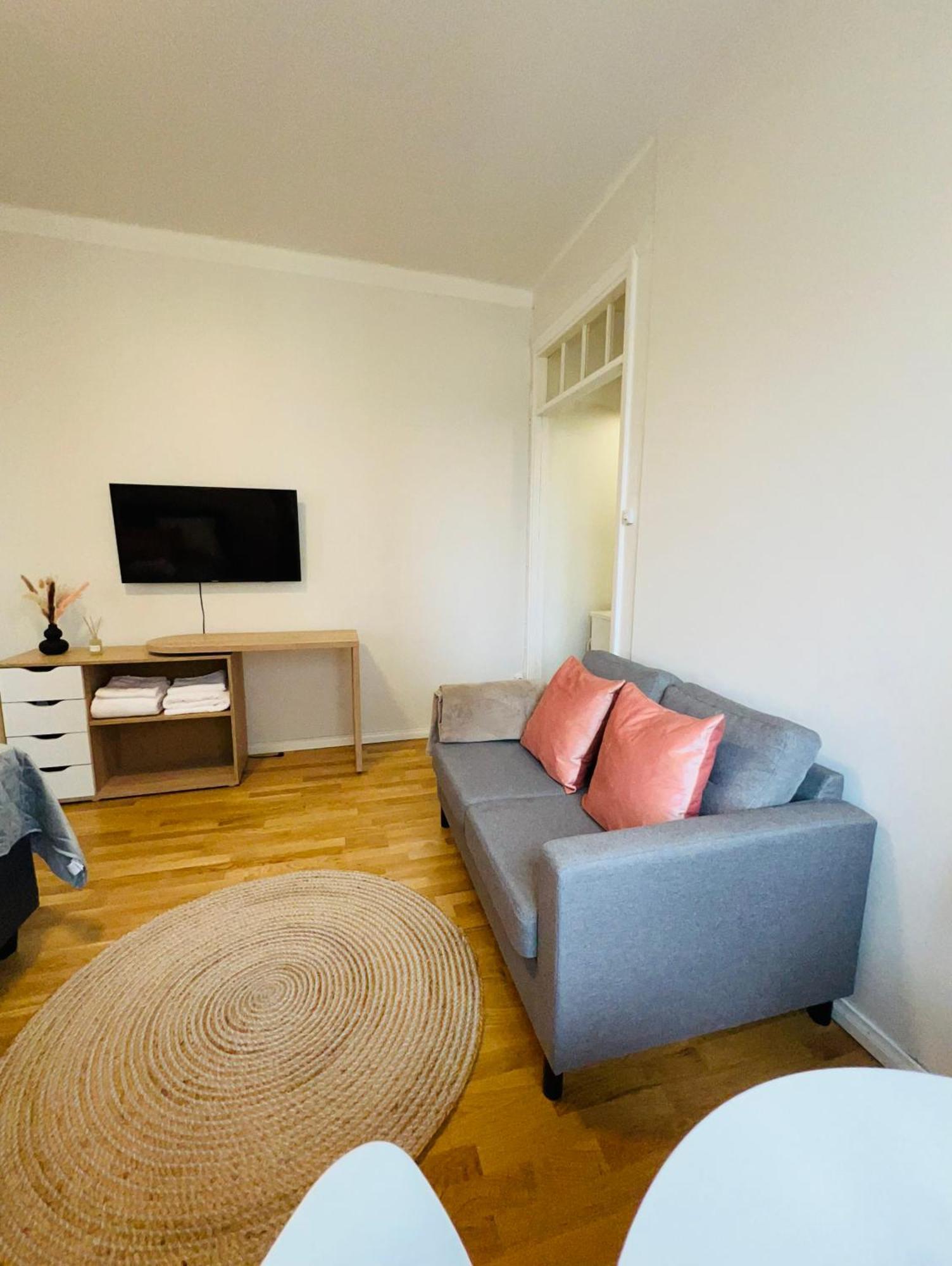 Your Chic Vibrant Airbnb 헬싱키 외부 사진